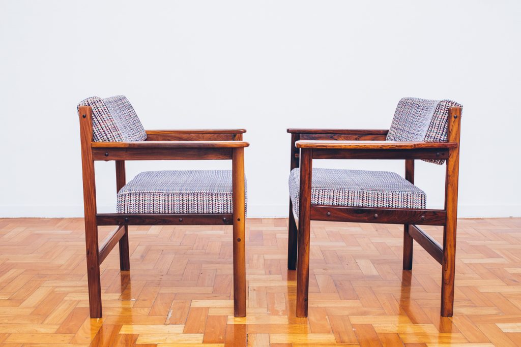 Cadeira Tião com Braços 1 - Sergio Rodrigues - Jacarandá - Pé Palito Vintage