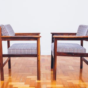 Cadeira Tião com Braços 1 - Sergio Rodrigues - Jacarandá - Pé Palito Vintage