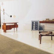 Escrivaninha Modernista Caviúna Atribuída a Giuseppe Scapinelli - Brazil Modern - 5 - Pé Palito Vintage
